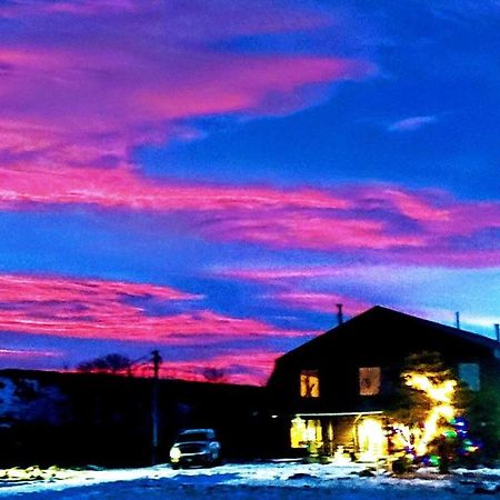 Duck Lake Lodge Babb Екстер'єр фото